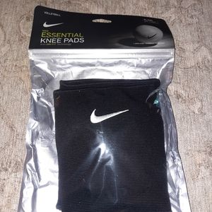 *NEW* Nike Volleyball Kneepads